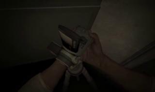 逃生:告密者 逃生:告密者