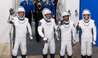 宇航员回家 宇航员回家