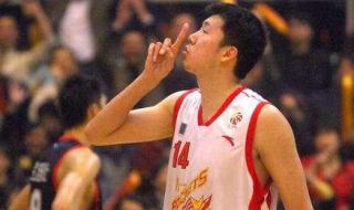 易建联第一次打cba