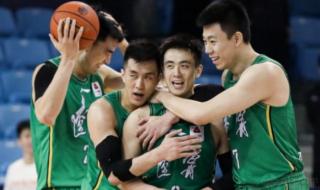 辽宁男篮队员高清图片 辽宁男篮队员高清图片